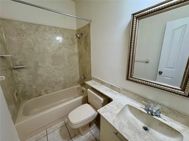 Guest Bath Vacant