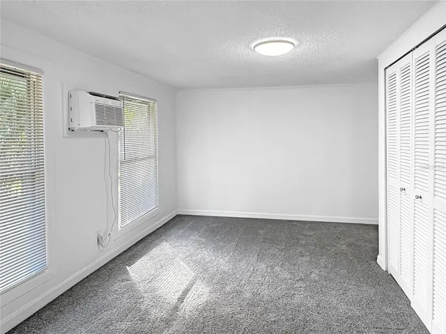 Back Unit - Primary Bedroom