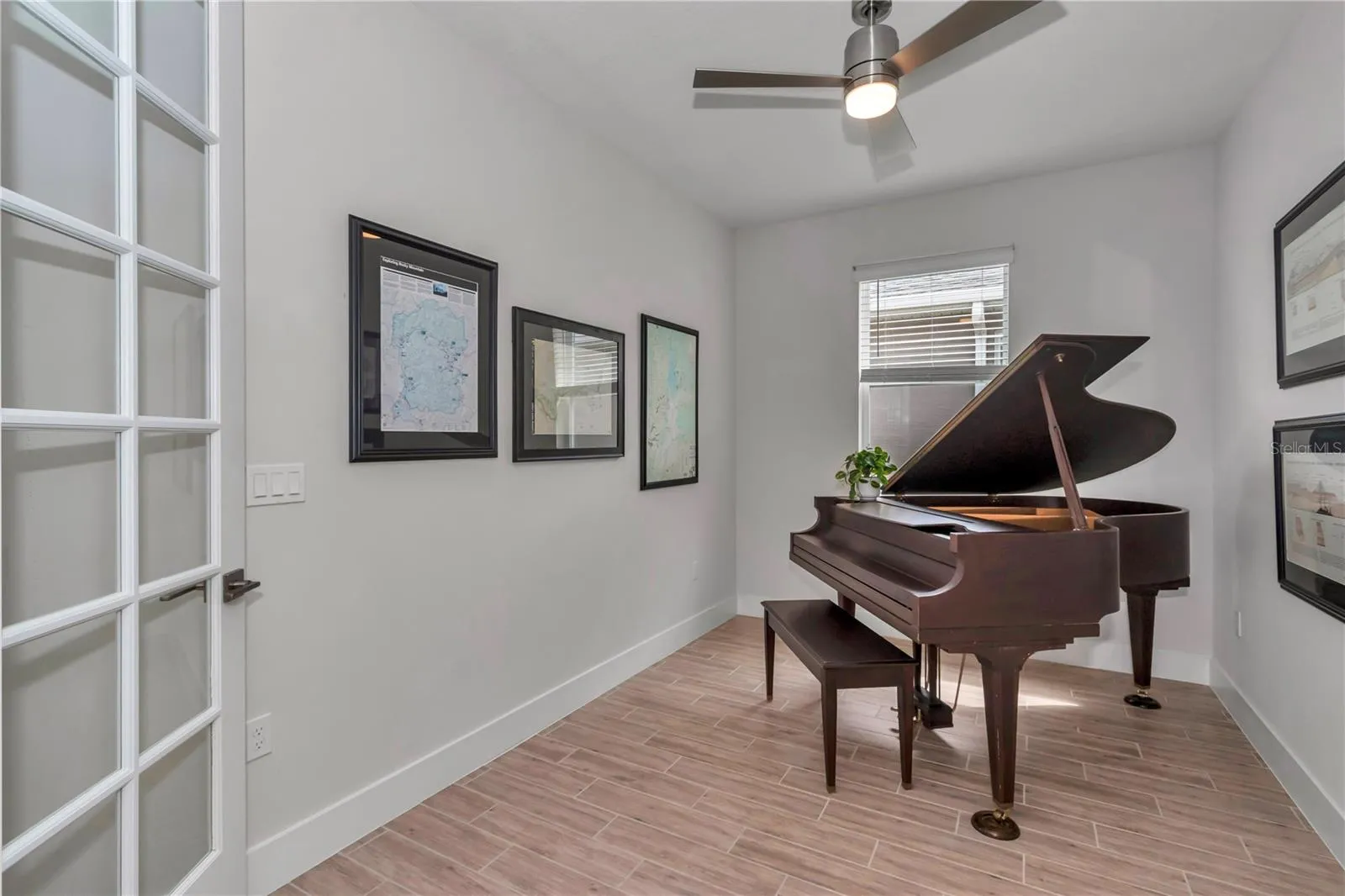 Awesome den or flex space.  Large enough for a baby grand piano.