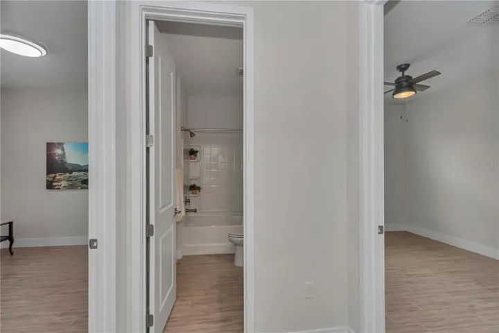 Full bath located between bedroom 2 &amp; bedroom 3