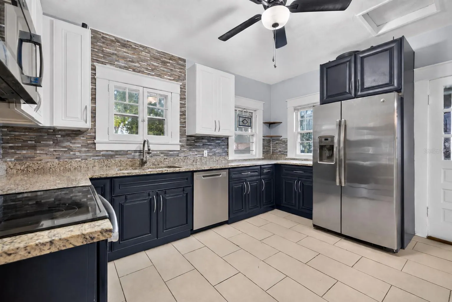 Updated kitchen with granite &amp; stainless appliances