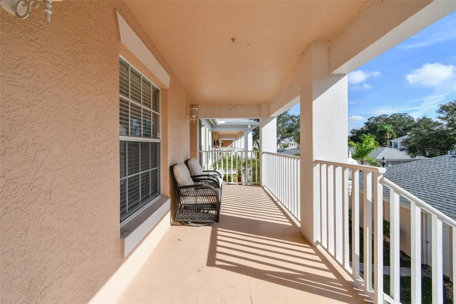 FRONT PORCH!
