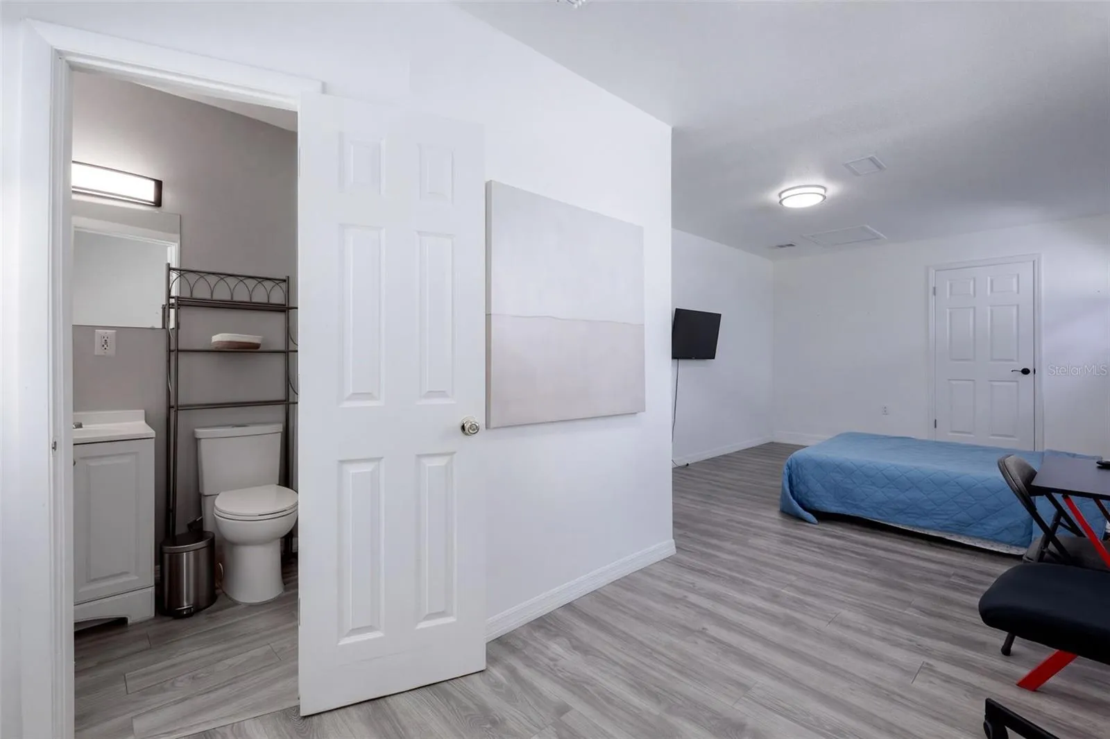 Primary bedroom with ensuite bathroom