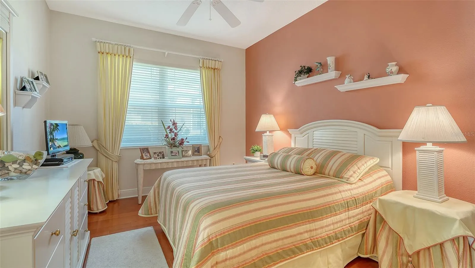 Comfy guest suite