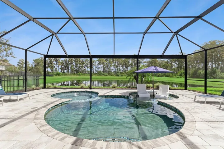Pool &amp; Lanai w/Pond Views