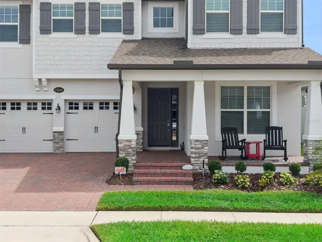 Entrance &amp; Front Porch