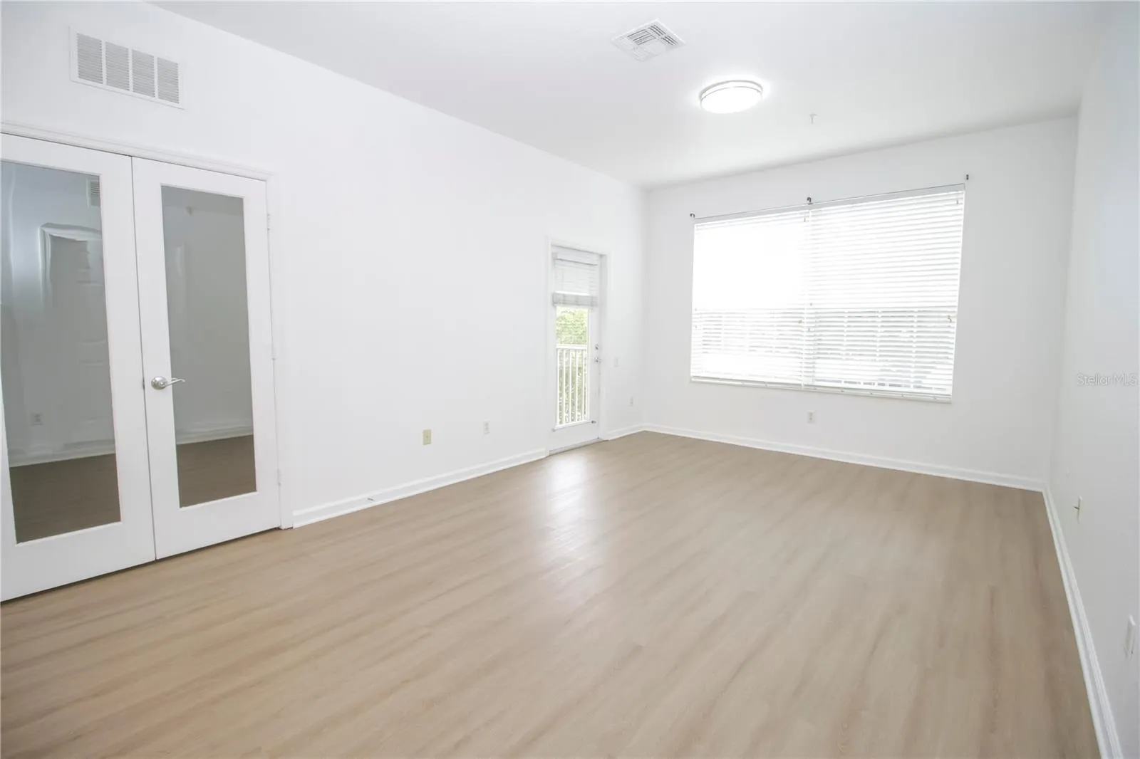 04. Living Room