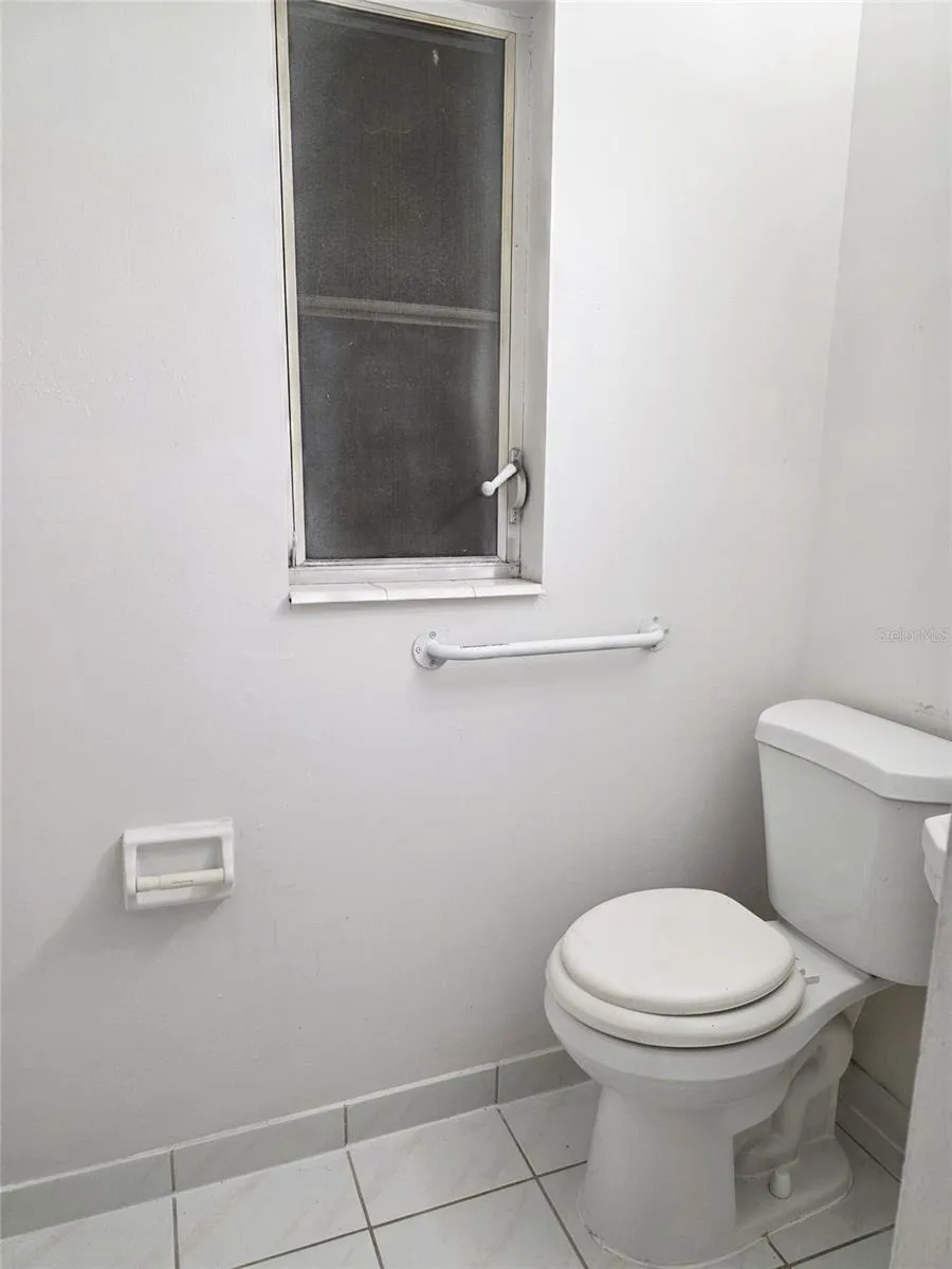 2nd Bathroom