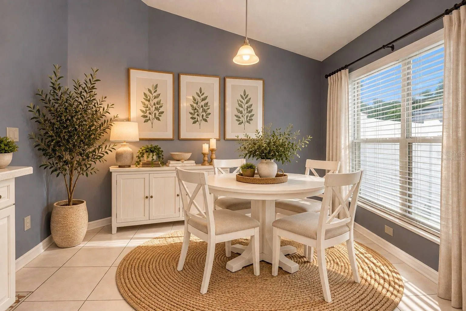 Breakfast Nook - Virtually Staged