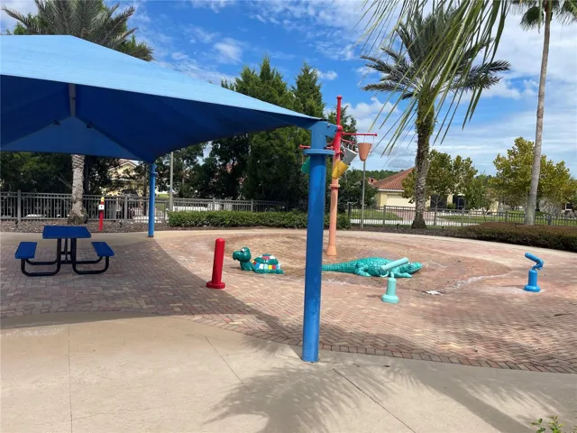 Community Splash Pad &amp; Shaded Picnic Area