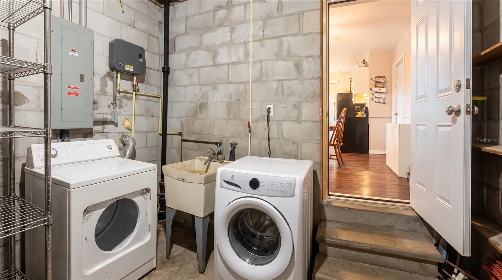 LAUNDRY AREA IN GARAGE
