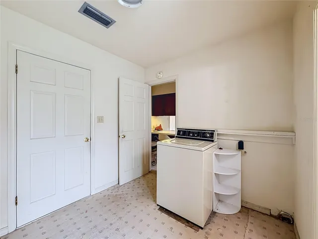 Door to Garage from Laundry Room