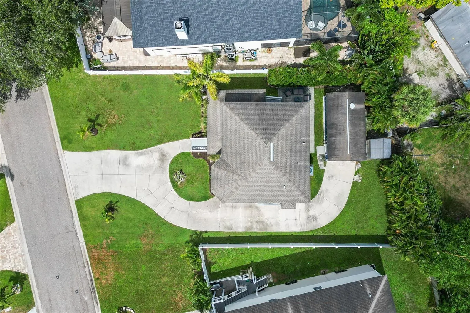 Roof 6yrs Old