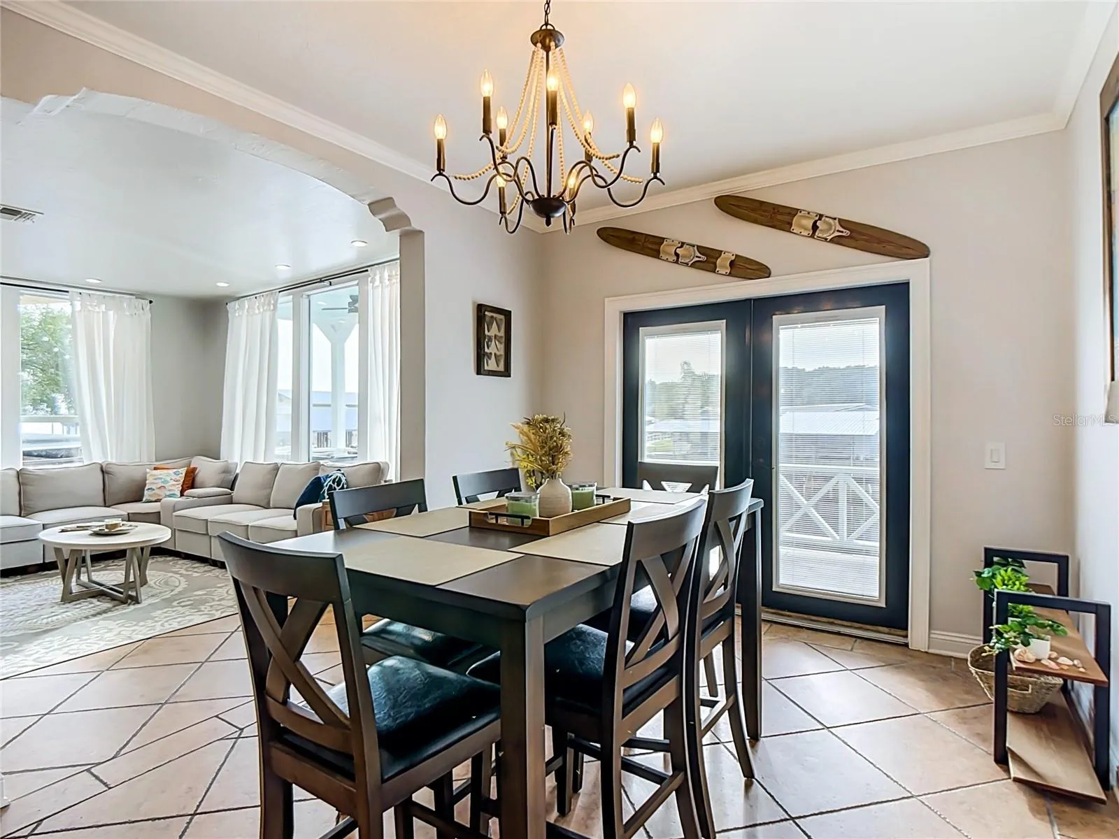 Dining/ kitchen