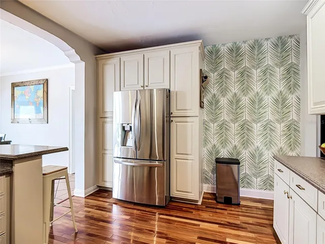 All equipped Kitchen