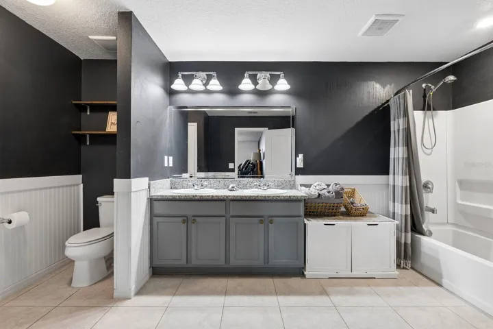 Primary en suite