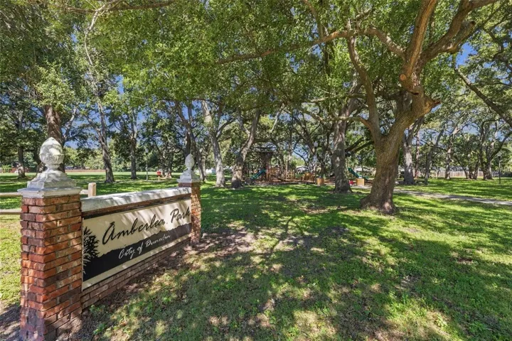 Community Amberlea Park and playground