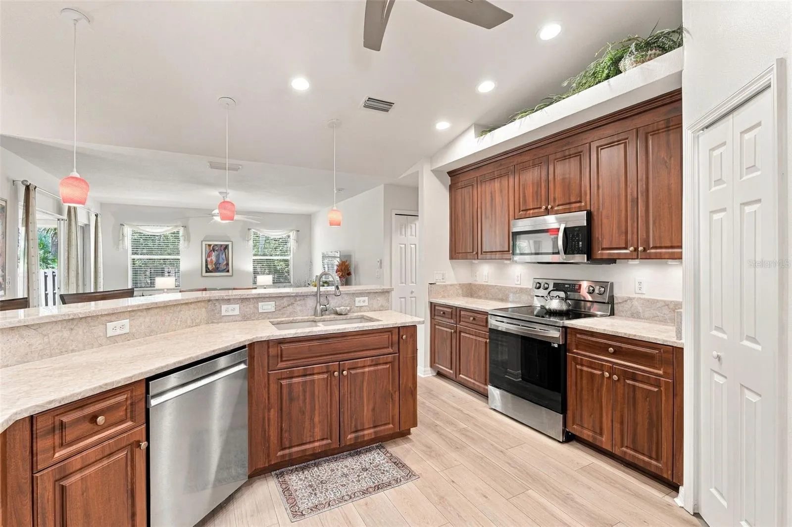 Chef Worthy Kitchen