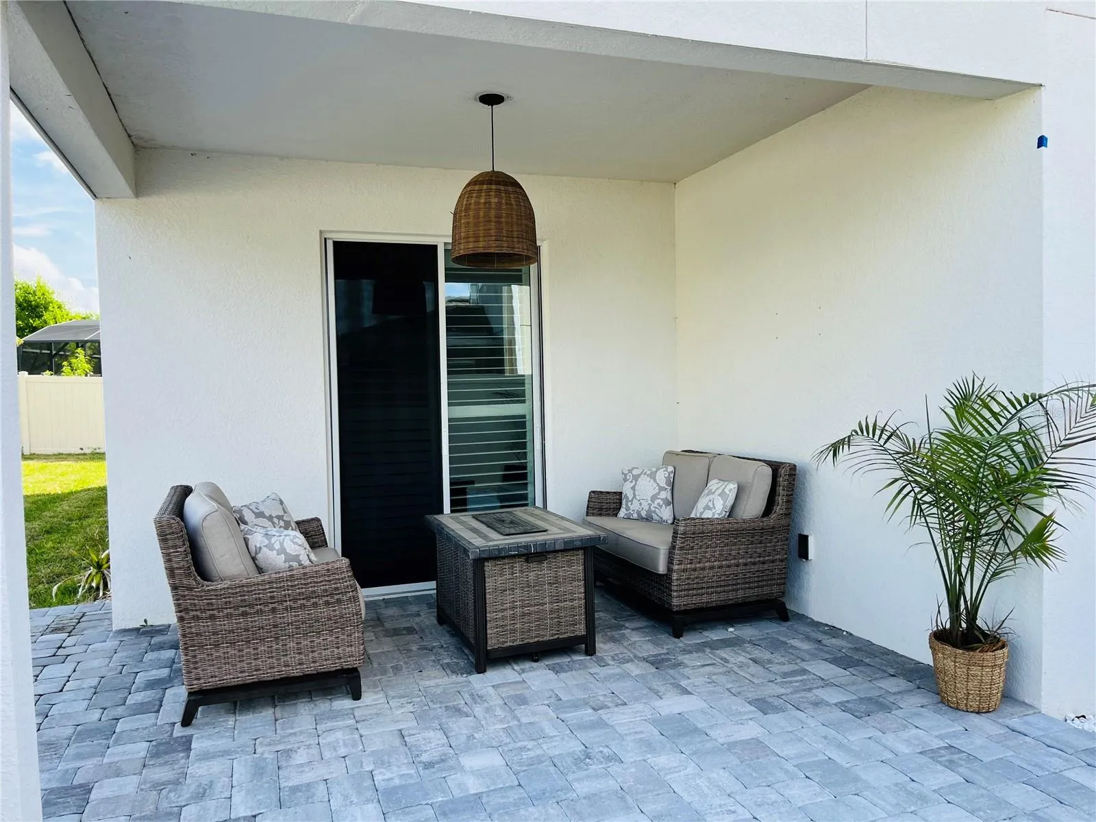 Covered Patio with Pavers