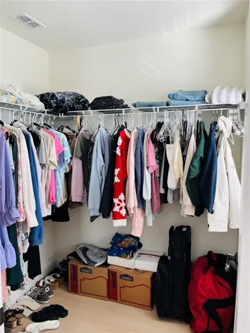 Closet Bedroom 4