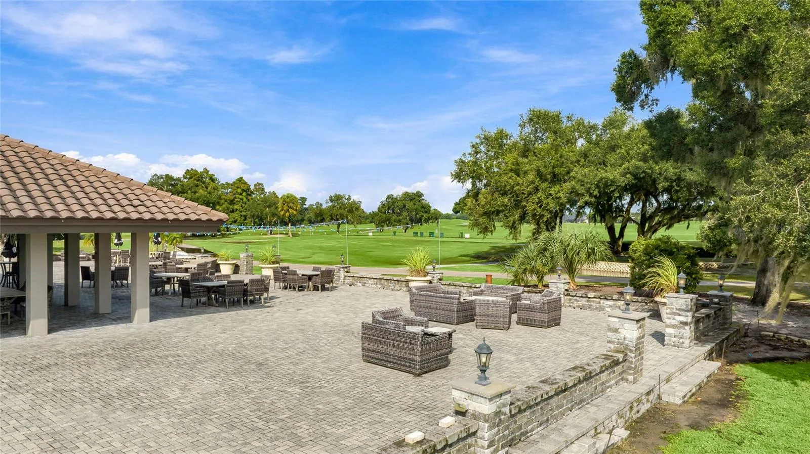 Gorgeous golf course views!