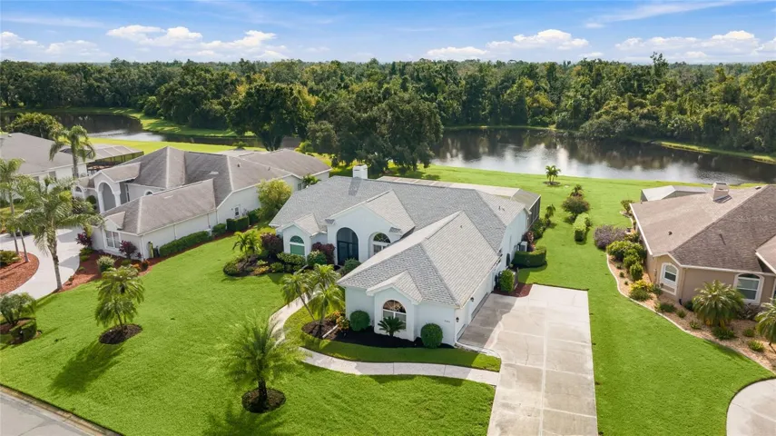 Large side entry garage, room for your golf cart!