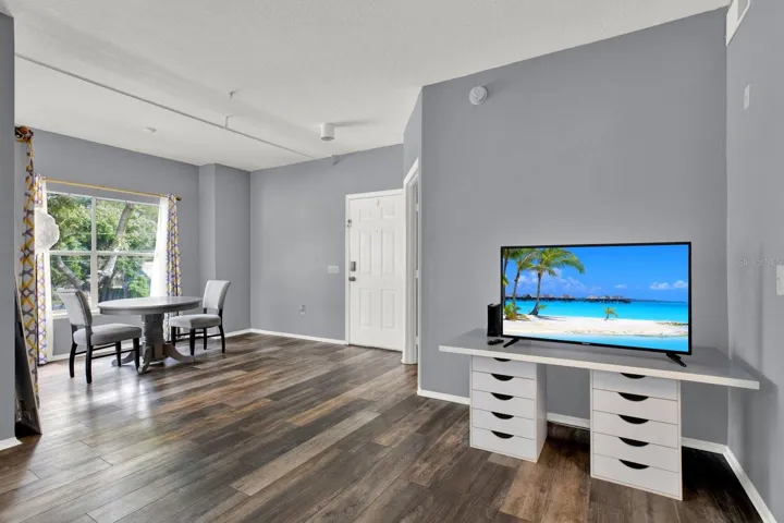 Living / Dining
