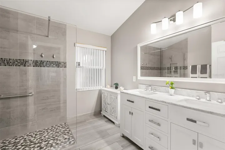 Remodeled primary en suite