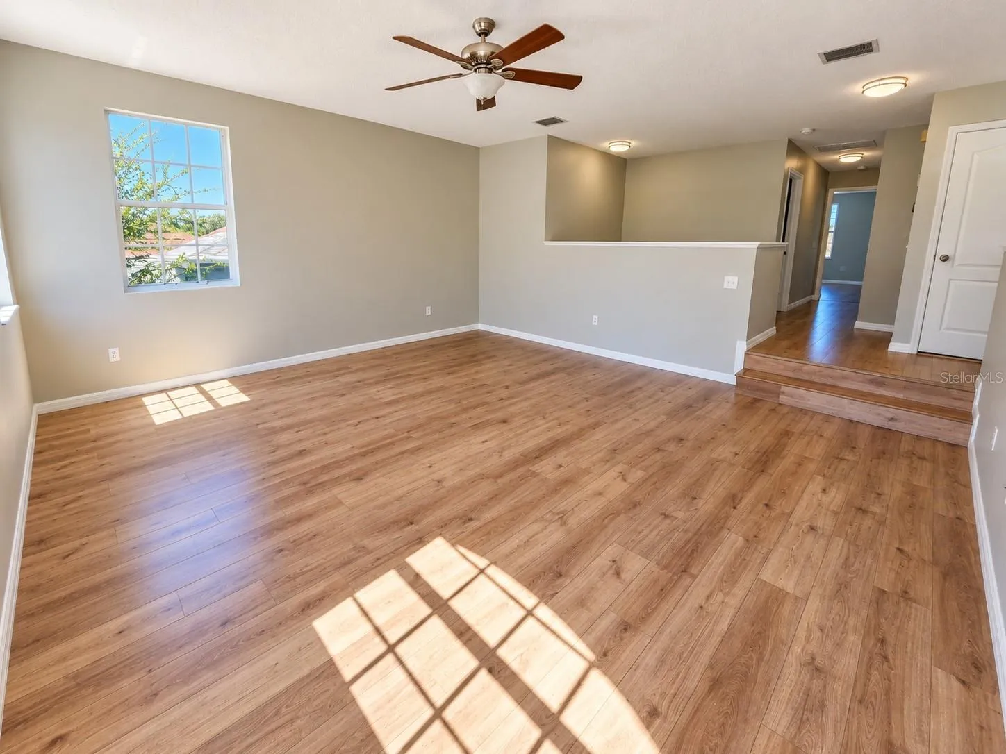 Upstairs Living Room / Bonus Room