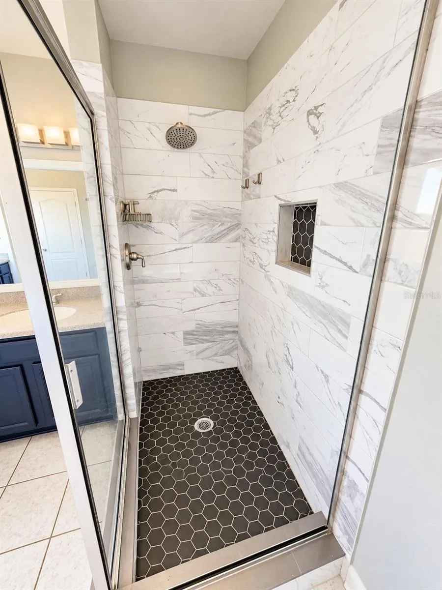 Primary en-Suite Bathrrom