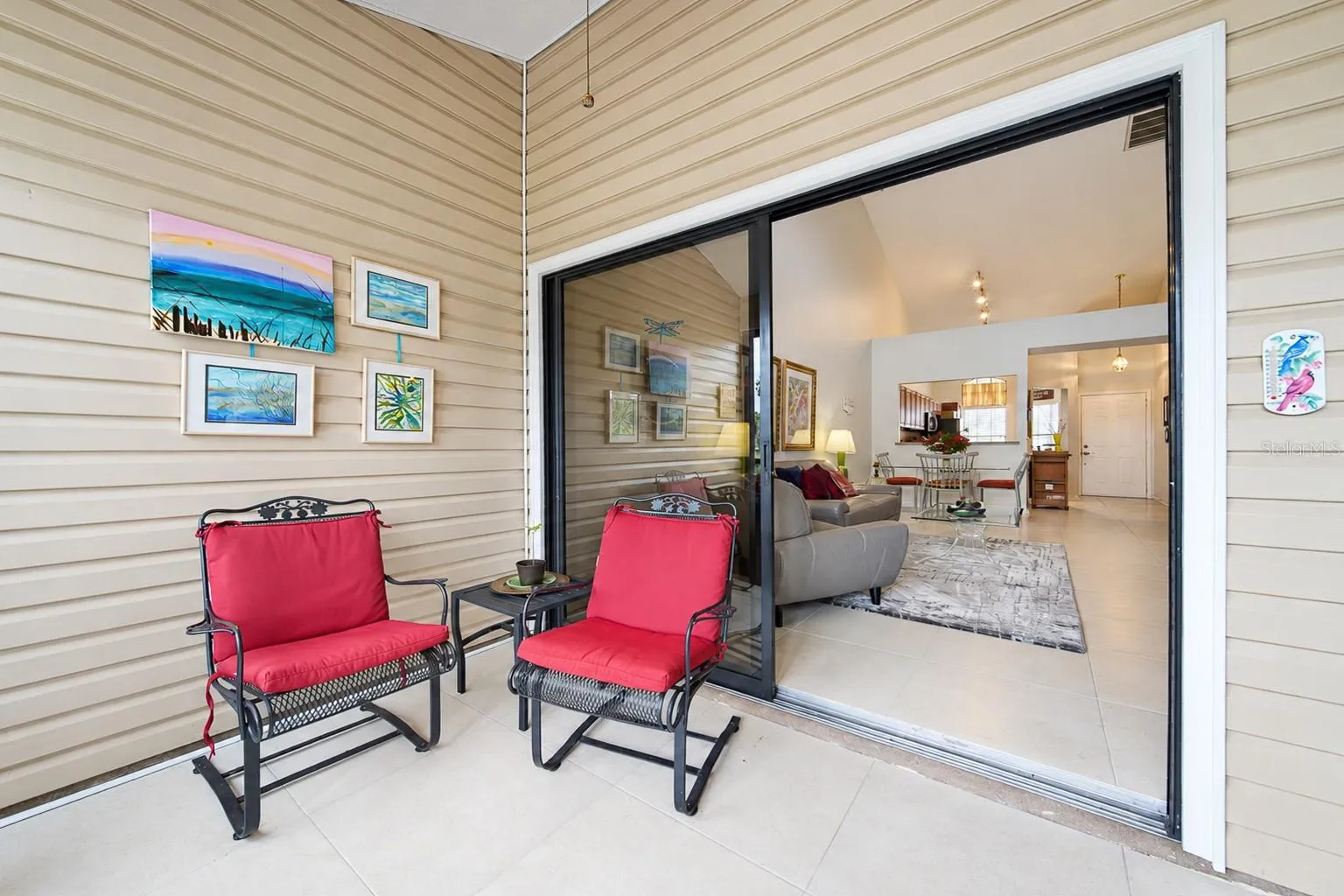 florida-room-to-living