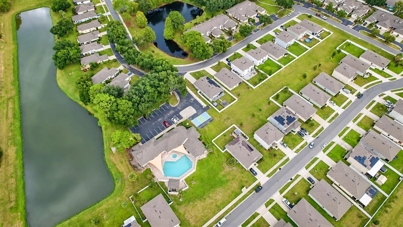 neighborhood-pool
