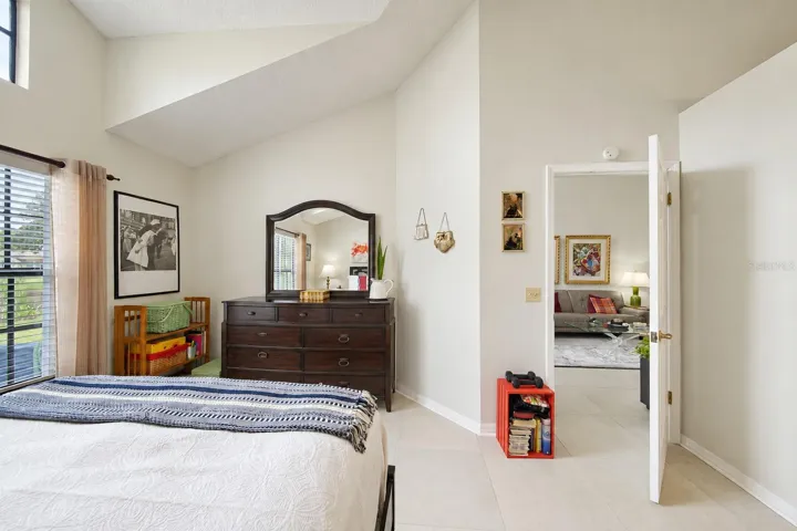 primary-bedroom-reverse