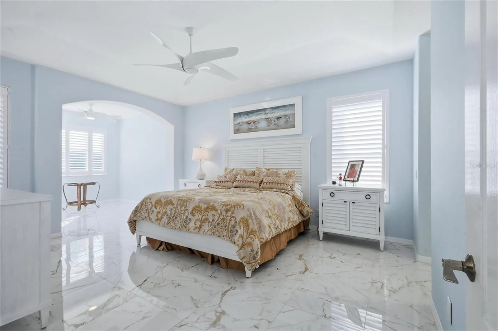Primary Suite w/sitting room