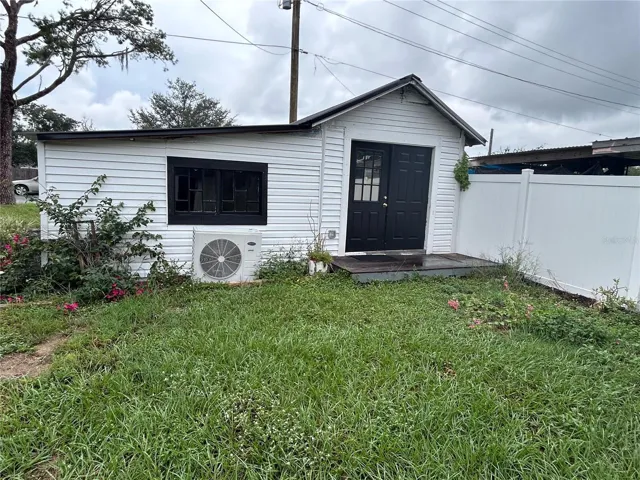 GARAGE