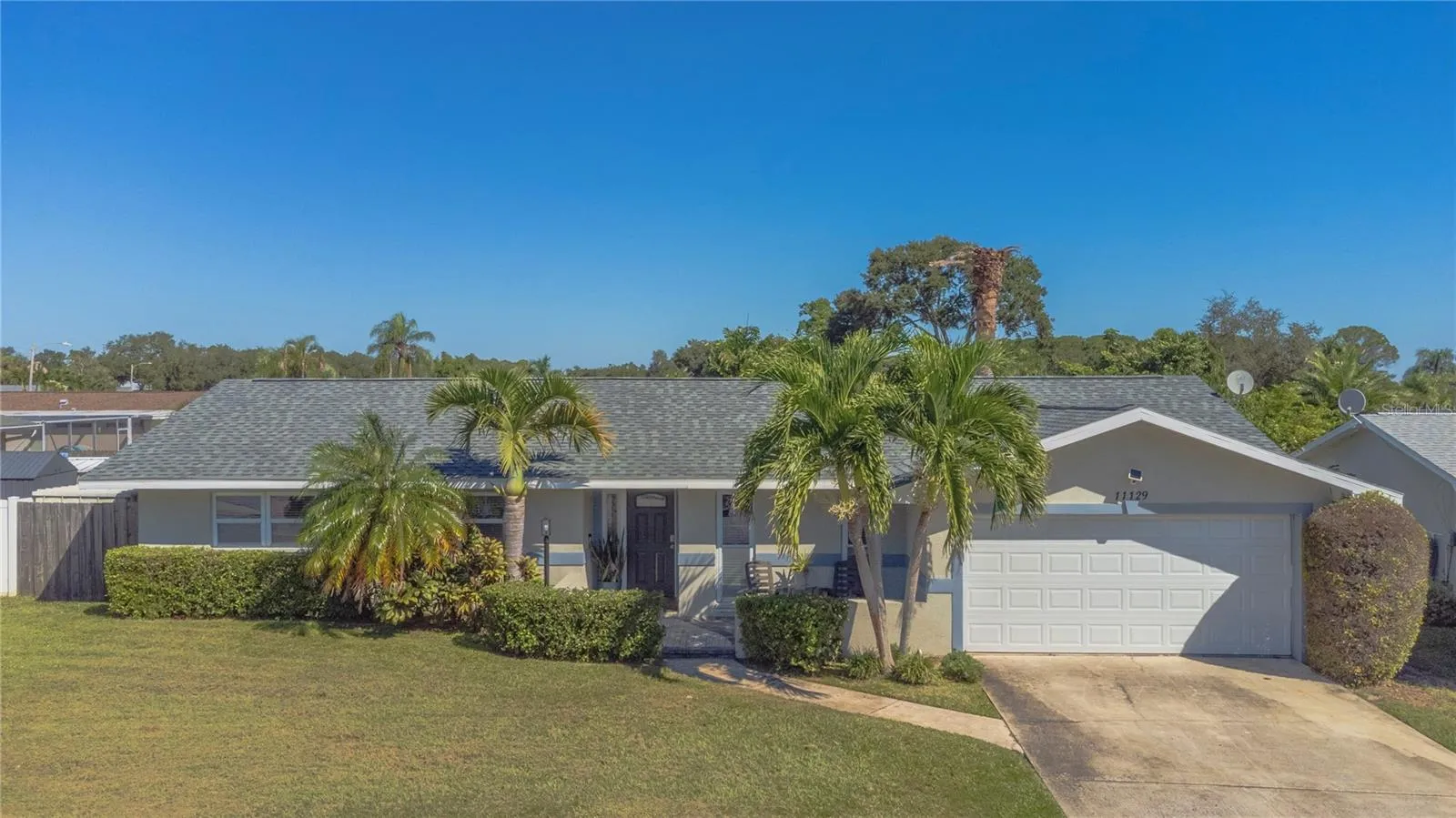 Welcome home to 11129 130th Ave N in Largo, FL.