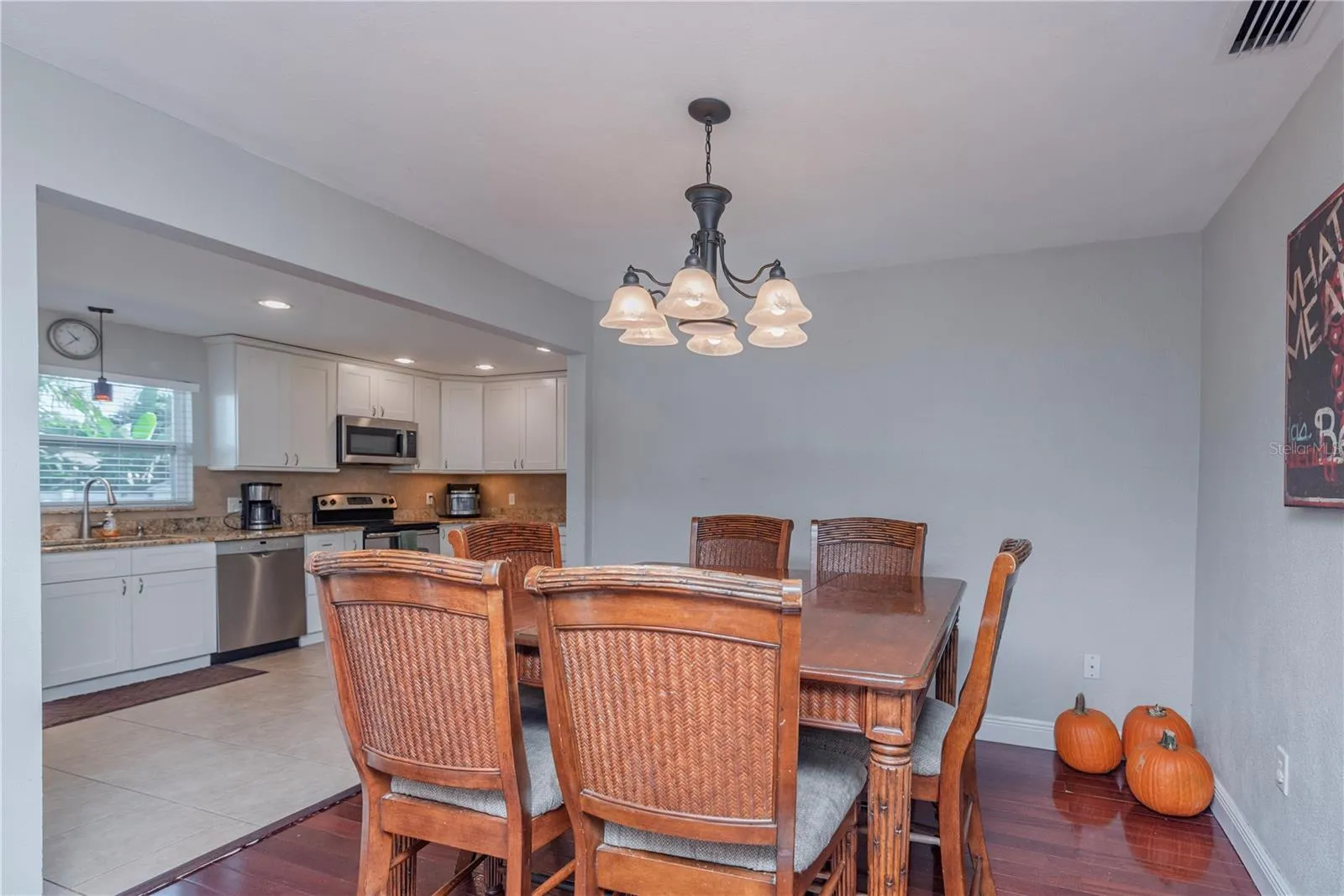 Dining room.