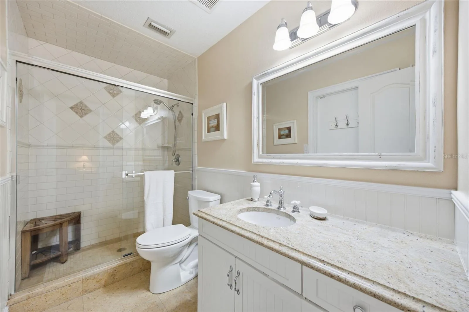 Ensuite bath