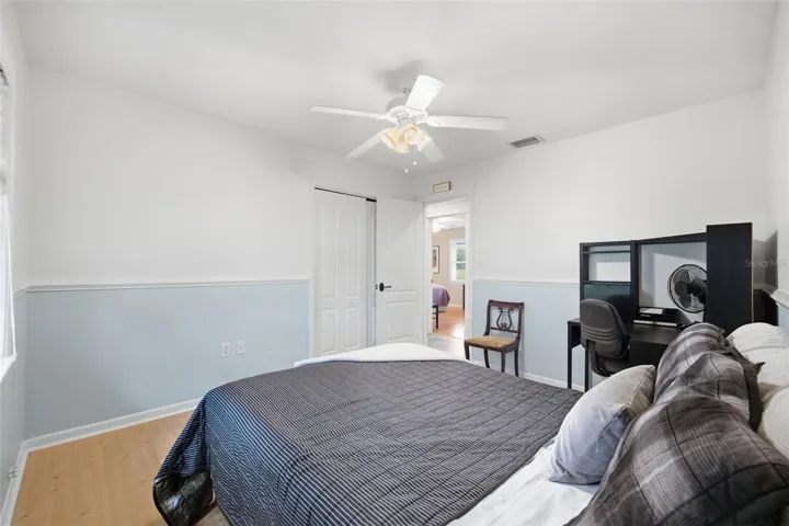 2nd bedroom