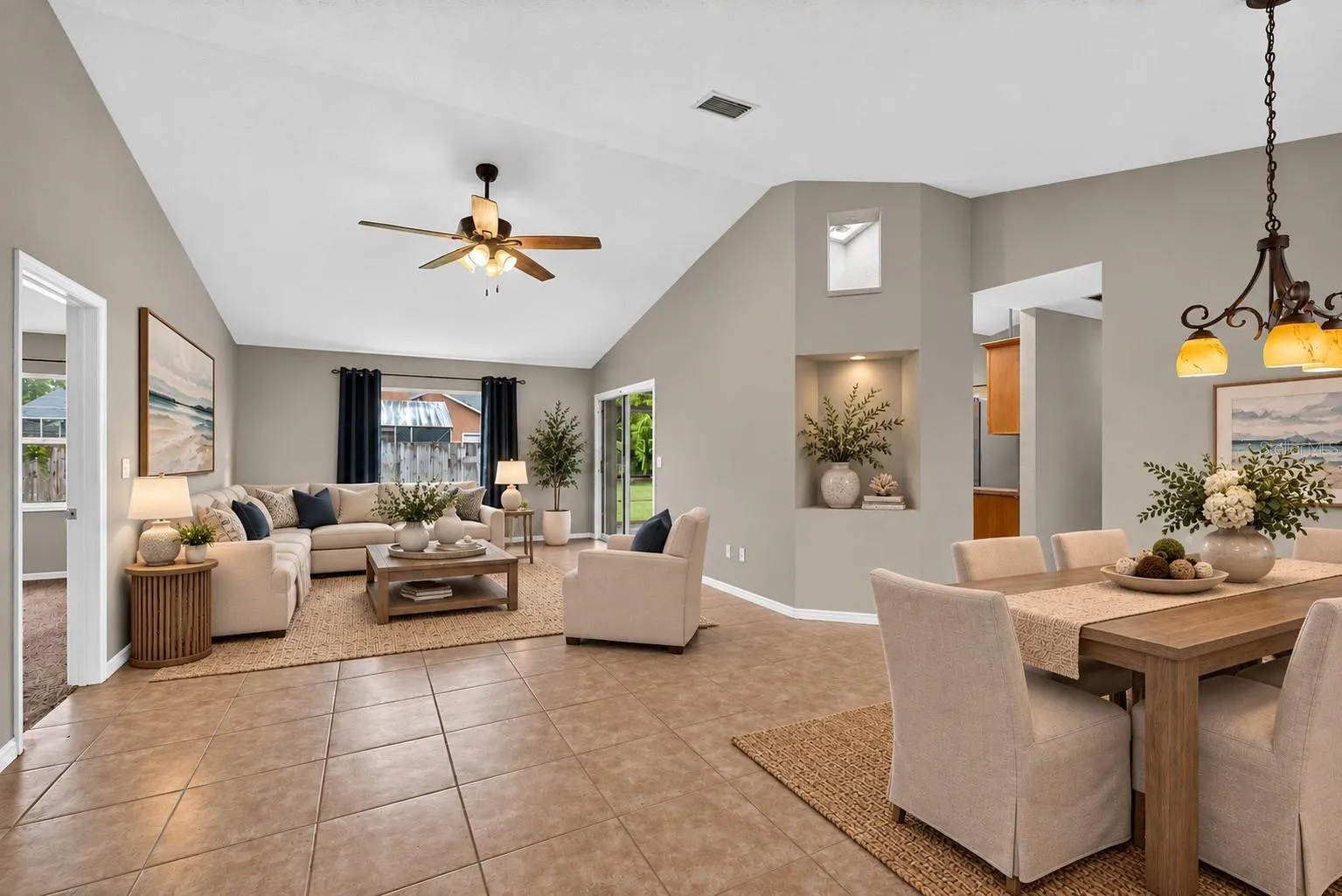 Living Dining Area Virtually Stage