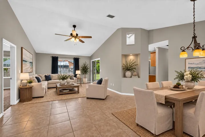 Living Dining Area Virtually Stage