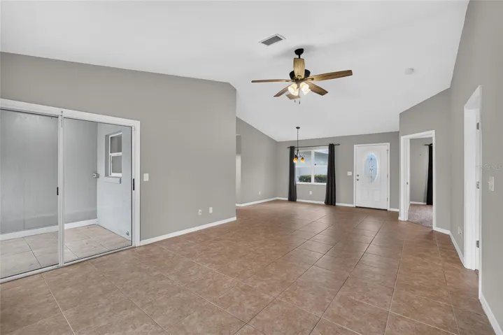 Living/Dining Area
