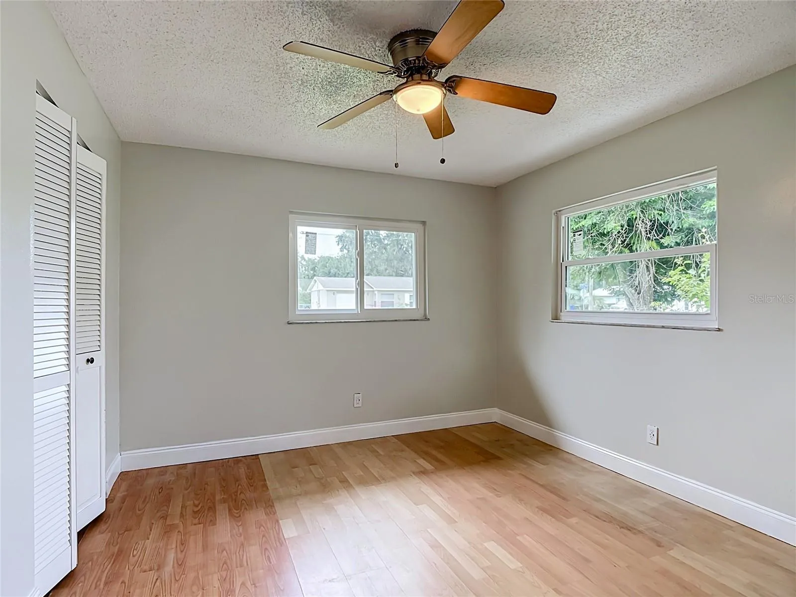 2nd bedroom.