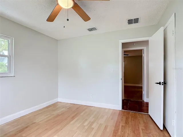 2nd bedroom.