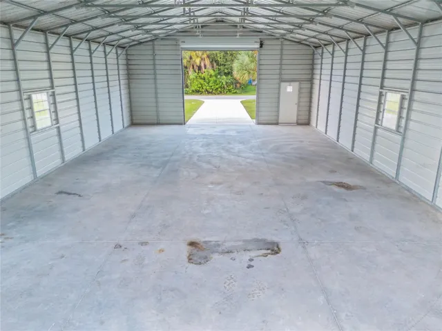 Detached garage