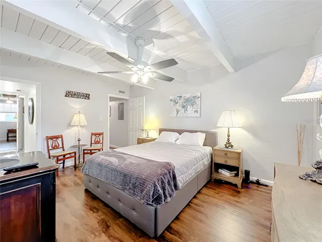 Primary bed