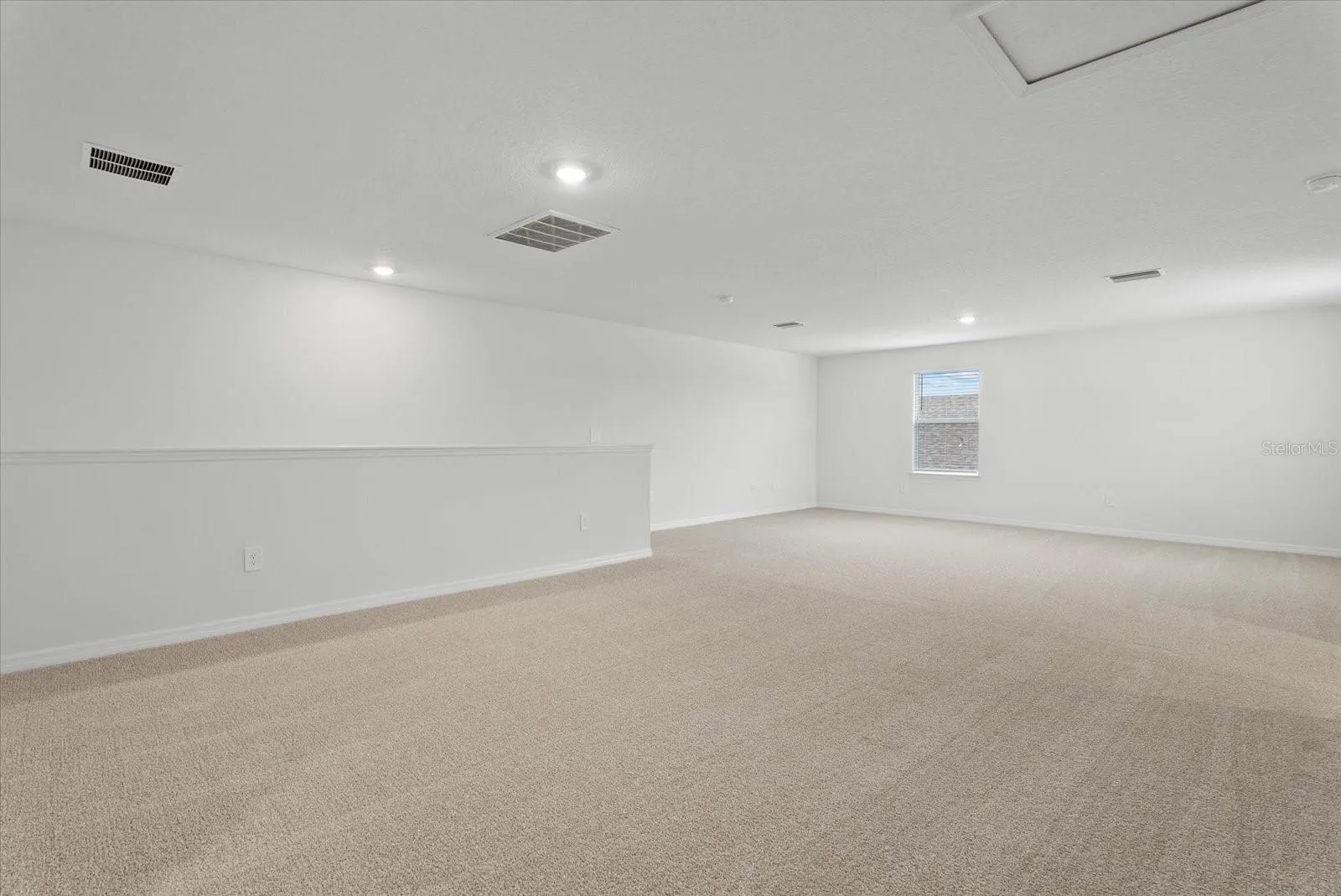 Loft/media room