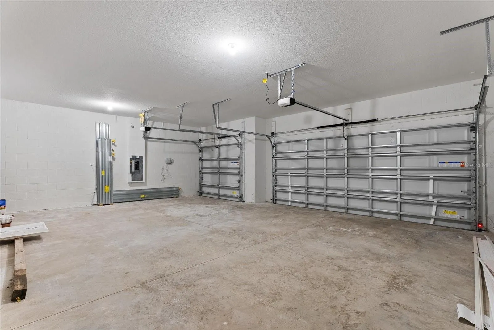 3 car garage