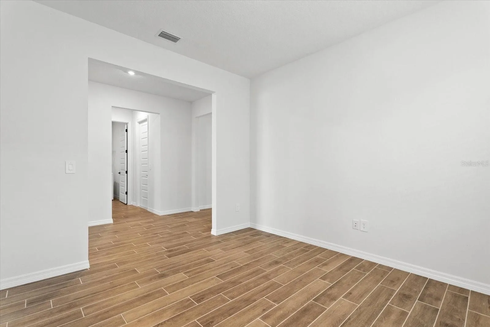 Flex/Formal Dining