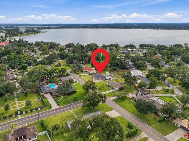 Minutes away from Lake Howard, which is part of the Chain of Lakes